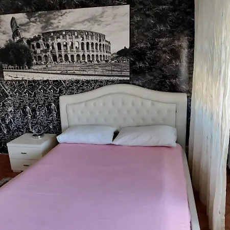 Nice In The Center Of Apartment