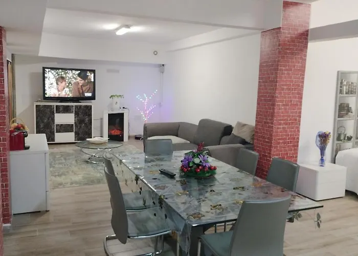 Nice In The Center Of Daire *